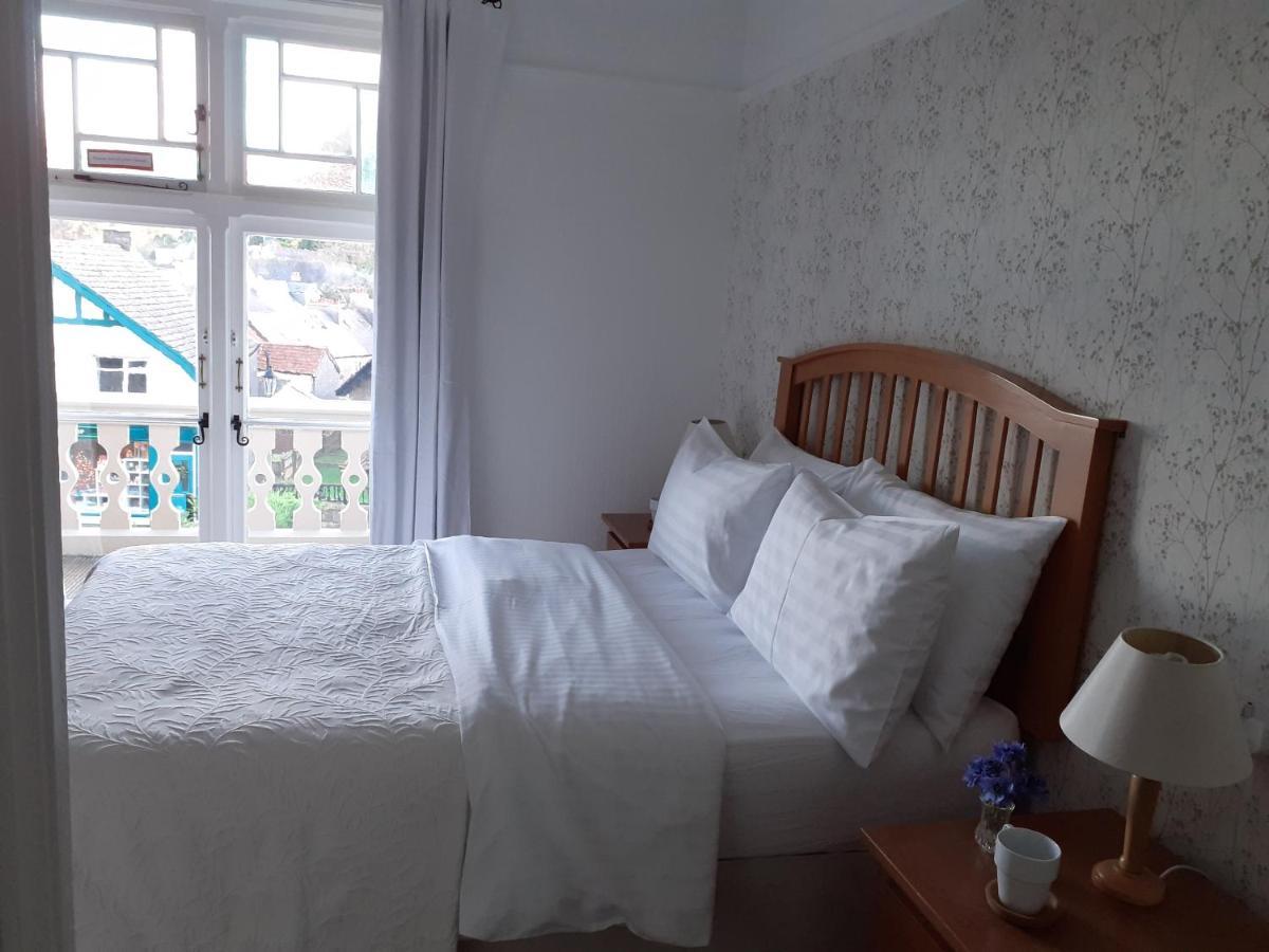 Gable Lodge Guest House Линтон Экстерьер фото